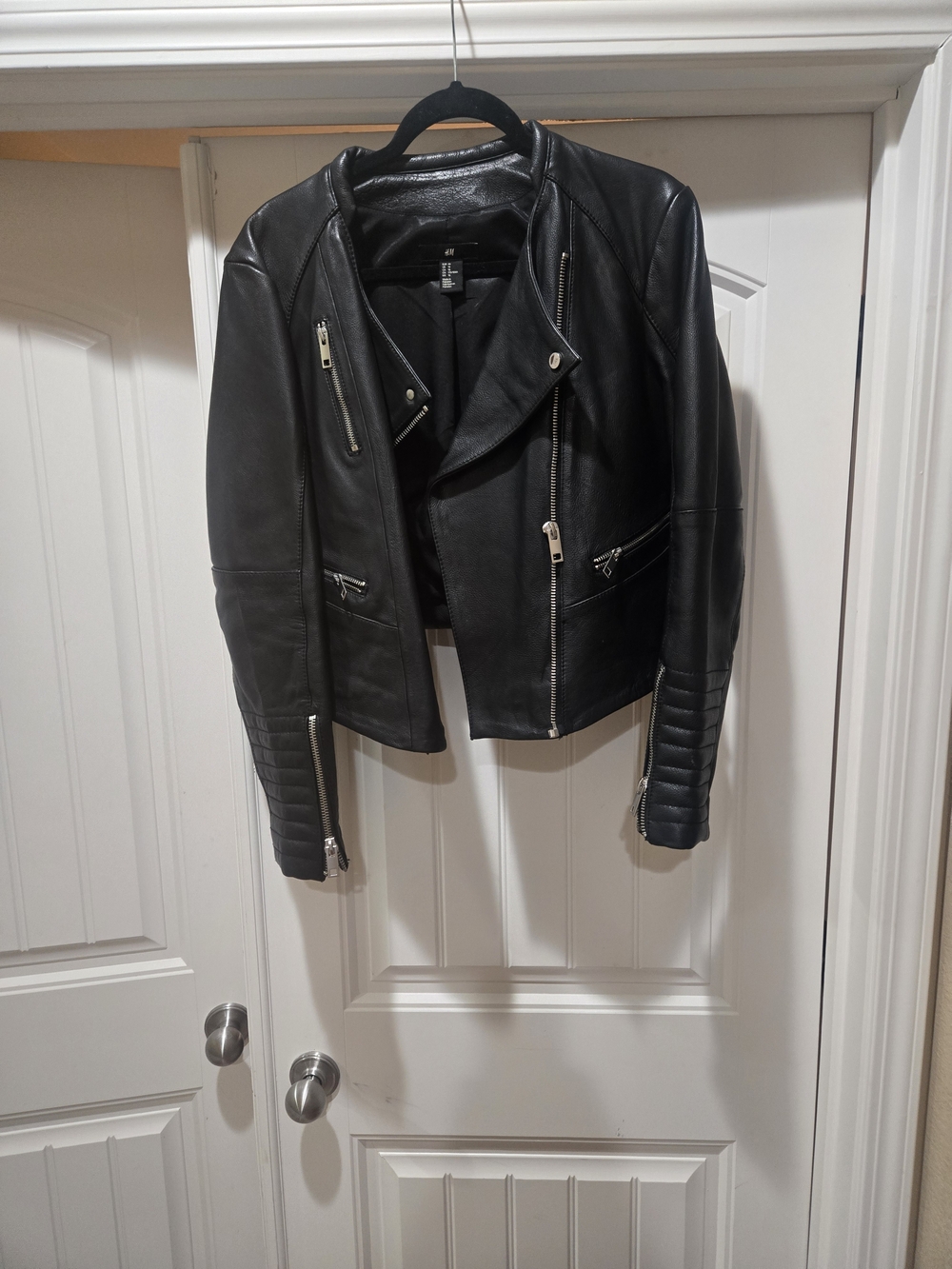 Black Genuine  Leather Zip Moto Jacket - H&M Women's Size 16 EUC